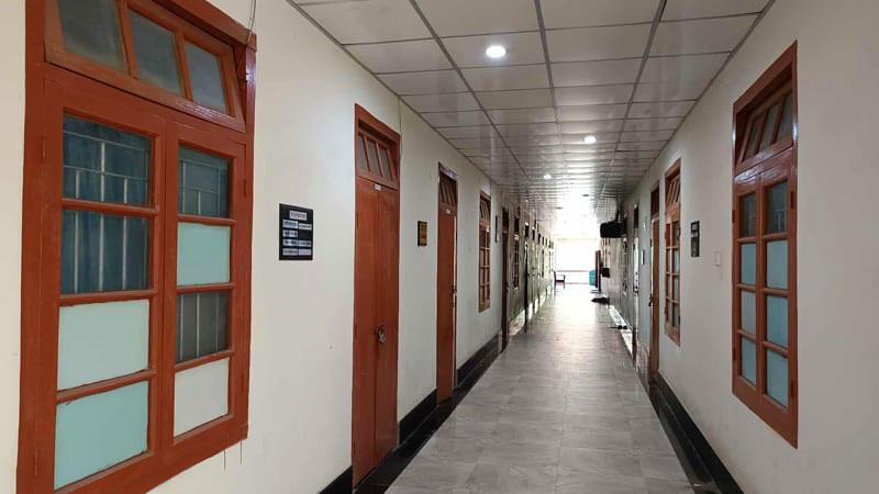 ‘কমপ্লিট শাটডাউন’ ঘোষণা রাবির কর্মকর্তা-কর্মচারীদের