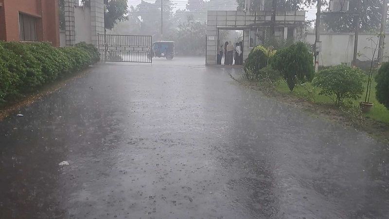 ঘূর্ণিঝড় দানা মোকাবেলায় বাগেরহাটে প্রস্তুত ৩৫৯ আশ্রয়কেন্দ্র