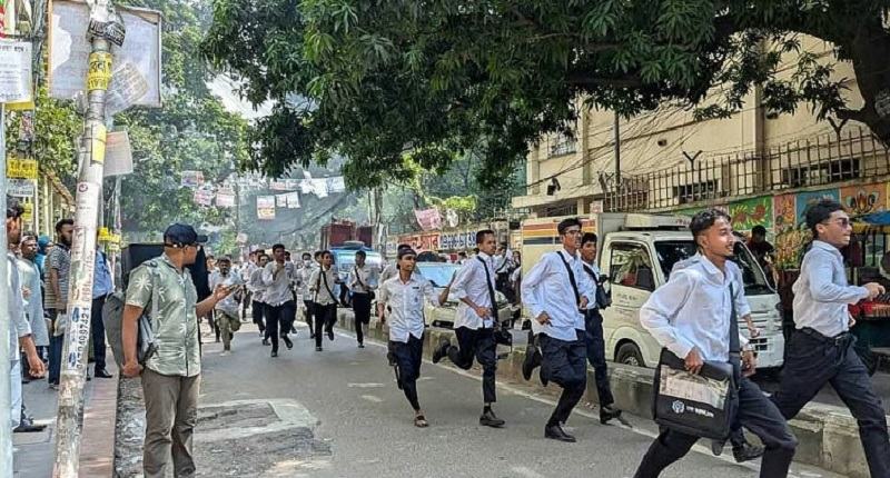 ঢাকা কলেজ ও আইডিয়াল কলেজের শিক্ষার্থীদের মধ্যে আবারো সংঘর্ষ