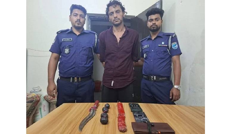 মুন্সিগঞ্জে অটোরিকশা ছিনতাই করতে গিয়ে যুবদল নেতা গ্রেফতার