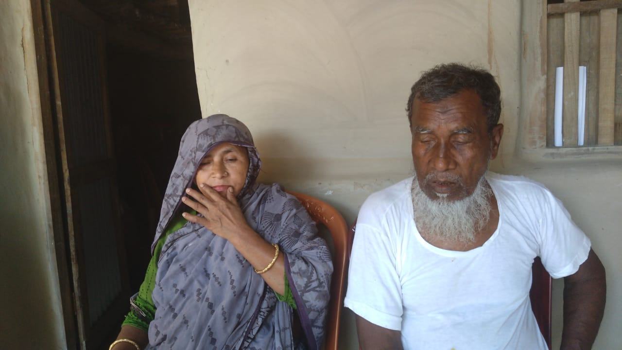 জীবদ্দশায় ছেলের খুনির ফাঁসি দেখে যেতে চান আবু সাঈদের বাবা-মা