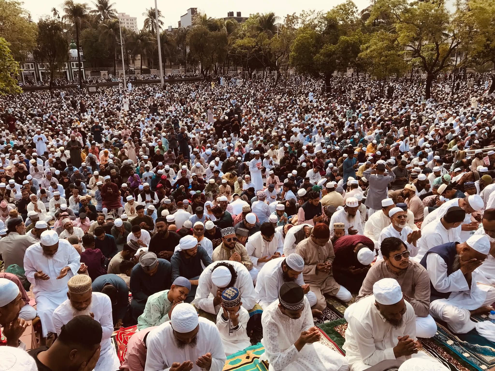 সিলেটে ঈদুল ফিতরের জামাত অনুষ্ঠিত