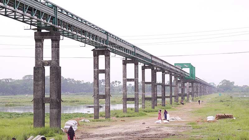 মেঘালয়ের লাইমস্টোনে ছাতকের শিল্প
