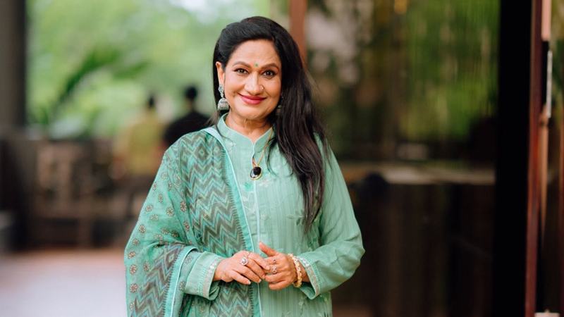 পরিবর্তনের সঙ্গে নিজেকে মানিয়ে নিতে পারি