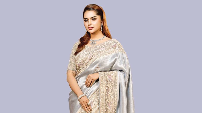 ‘বাস্তবের এক চেনা নারী হয়ে উঠেছেন মেহরীন’