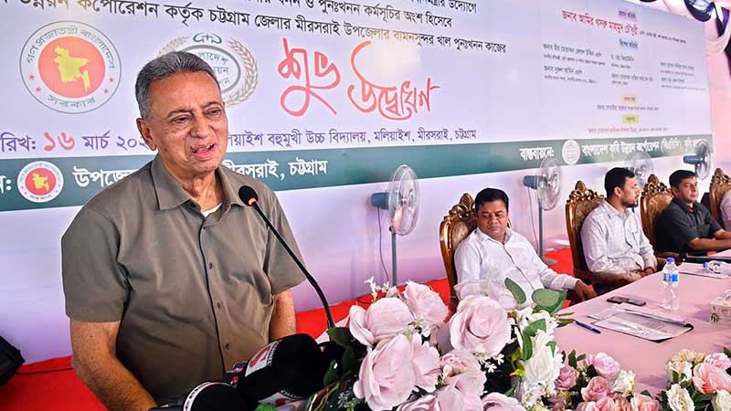 সরকার প্রকল্প বাস্তবায়নে স্বচ্ছতা ও দুর্নীতিমুক্ত রাখাকে অগ্রাধিকার দিচ্ছে