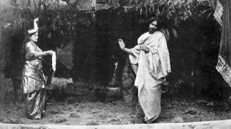 রঙ্গমঞ্চে রবীন্দ্রনাথ, তার গল্প ও চরিত্ররা
