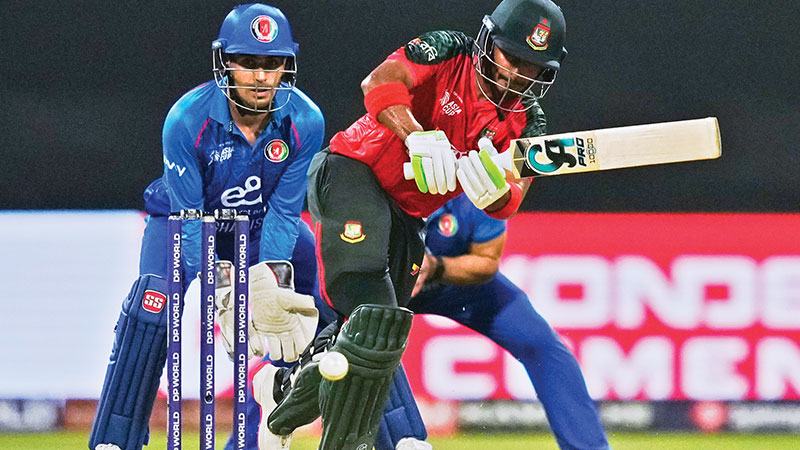 আফগানদের হারিয়ে সুপার ফোরের দৌড়ে টিকে থাকল বাংলাদেশ