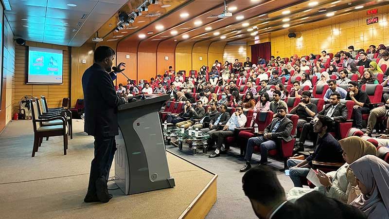 এনএসইউতে সার্ভিক্যাল ক্যান্সার সচেতনতাবিষয়ক সেমিনার অনুষ্ঠিত