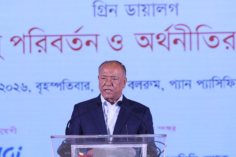 জলবায়ু পরিবর্তনের ঝুঁকি অর্থনৈতিক চাপকে আরো বাড়িয়ে দিতে পারে: পরিবেশমন্ত্রী