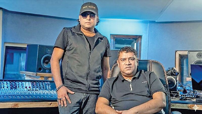 বিশ্বকাপের উন্মাদনায় আরমান খানের ‘ফুটবল ফুটবল’