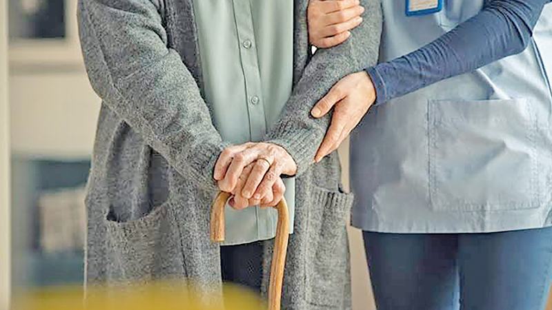 প্রয়োজন বাড়তি যত্ন ও সমন্বিত চিকিৎসা