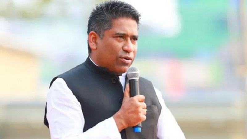 সাবেক মেয়র সাদিকসহ ১৯ জনের বিরুদ্ধে মামলা