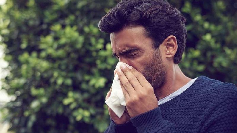 শীতকালে অ্যালার্জির সমস্যা থেকে দূরে থাকুন