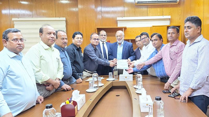 শিক্ষকদের স্বতন্ত্র বেতন কাঠামো চায় ইউট্যাব