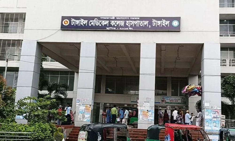টাঙ্গাইল মেডিকেল কলেজ হাসপাতালে সিলিন্ডার পড়ে রোগীর মৃত্যু