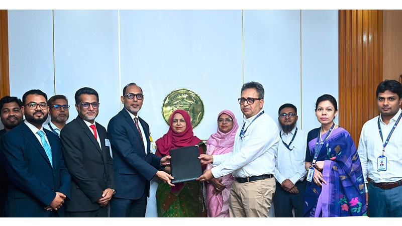 ডাচ্-বাংলা ব্যাংক ও বাংলাদেশ ব্যাংকের ক্লাস্টার ফাইন্যান্সিং চুক্তি স্বাক্ষর