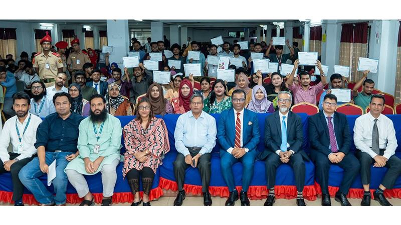 সিটি ইউনিভার্সিটিতে প্রাইম ব্যাংকের ‘এমপাওয়ারিং ইয়ুথ’ সেমিনার