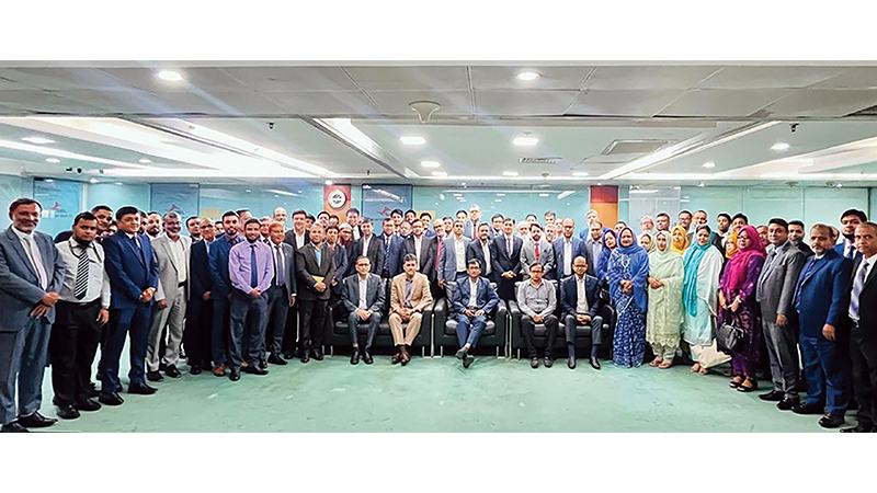 এসআইবিএলের ঢাকা উত্তর ও দক্ষিণ অঞ্চলের ব্যবসায়িক পর্যালোচনা সভা