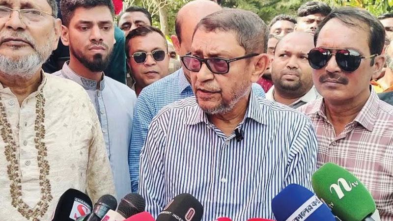 চিকিৎসাসেবা জনগণের দোরগোড়ায় পৌঁছাতে চাই