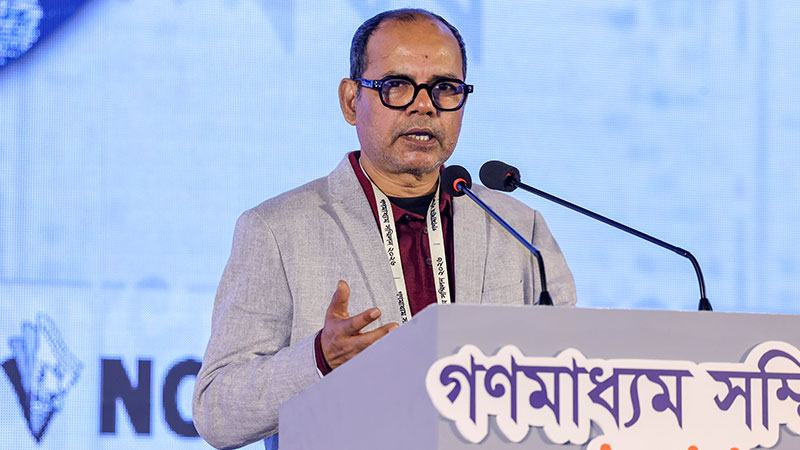 কোনো সরকারই স্বাধীন মিডিয়া চায় না —রেজওয়ানুল হক