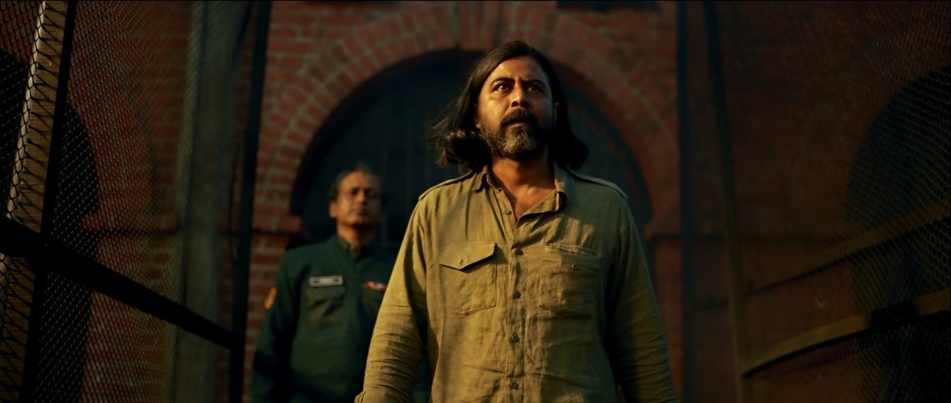 বাস্তবের খুব কাছের গল্প দাগি