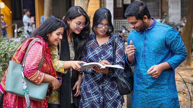 যেসব বেসরকারি বিশ্ববিদ্যালয়ে পড়ানো হয় বাংলা সাহিত্য
