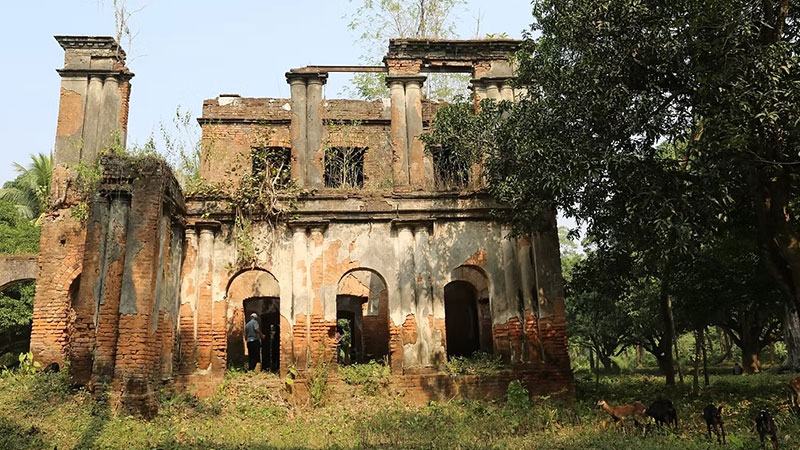 বাংলার বুকে শোষণের দাগ