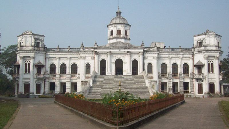 ইতিহাস ও স্থাপত্যের অমূল্য নিদর্শন