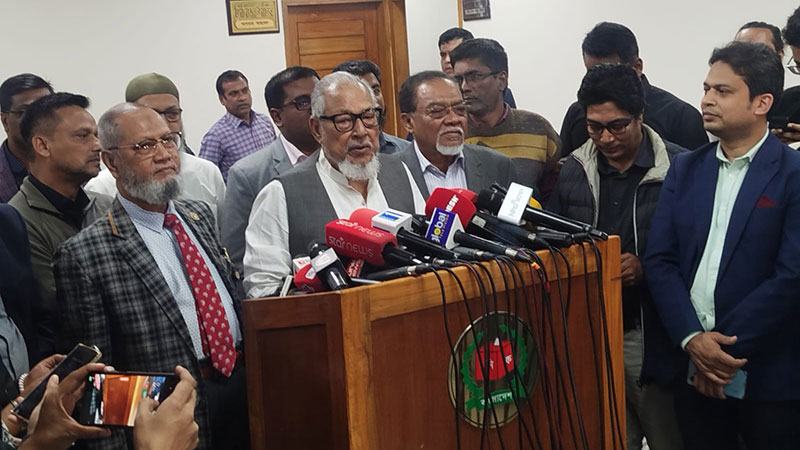 অনিবার্য কারণ ছাড়া নির্বাচনী মাঠে থাকবে বিএনপি