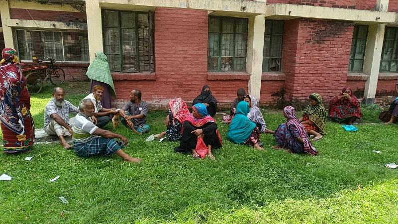 গাইবান্ধায় অসুস্থ গরু জবাইয়ের পর ২০ জনের শরীরে অ্যানথ্রাক্সের উপসর্গ