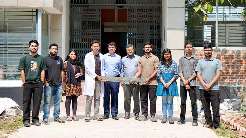 কংক্রিটে মেডিকেল বর্জ্য মিশিয়ে শক্তিশালী বিম তৈরিতে সফল শাবিপ্রবি