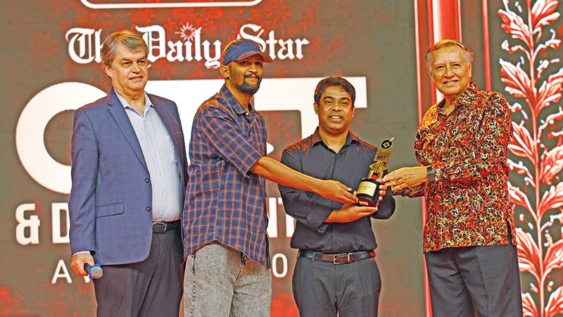 ডেইলি স্টার ওটিটি অ্যাওয়ার্ডে স্বীকৃতি পেলেন শিল্পী-নির্মাতারা