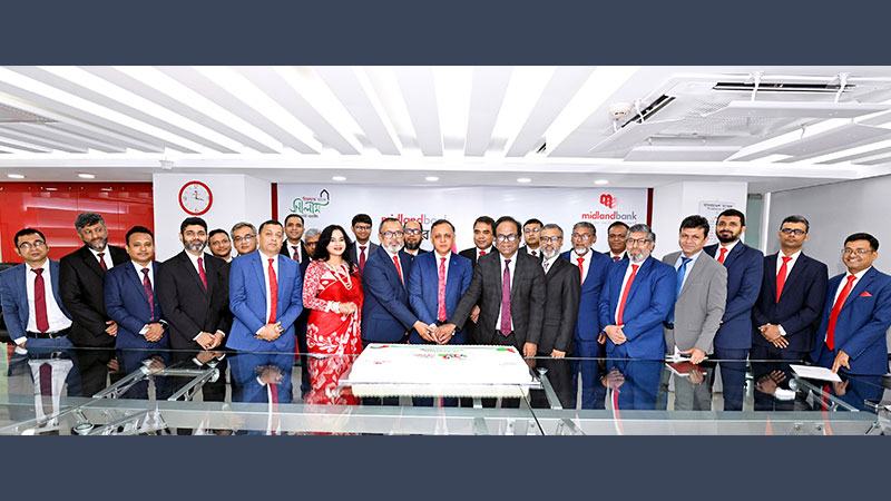 মিডল্যান্ড ব্যাংকের ১৩তম প্রতিষ্ঠাবার্ষিকী উদযাপন