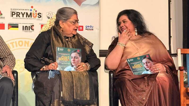 ‘মিনার-ই-দিল্লি’ সম্মাননা পেলেন রুনা লায়লা