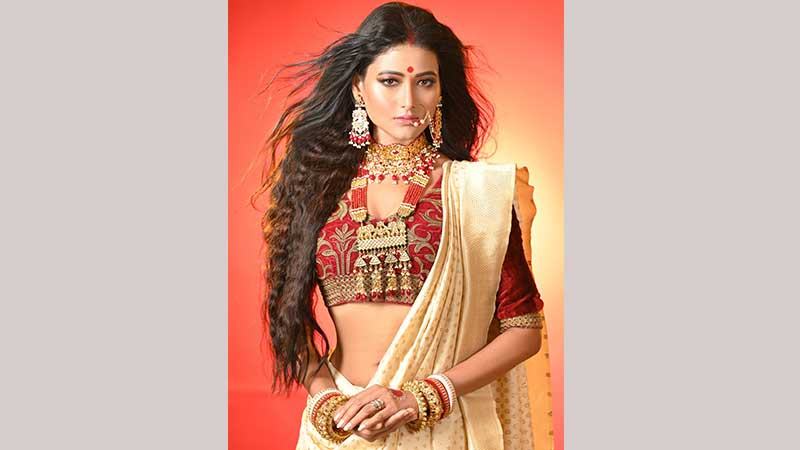 মুক্তির অপেক্ষায় অধরা খানের দুই সিনেমা