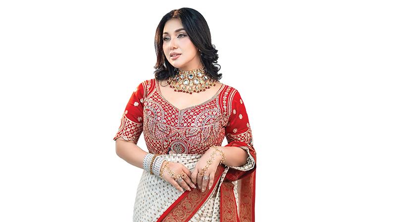 ‘শিকার’-এর শুটিং শুরু করলেন অপু বিশ্বাস