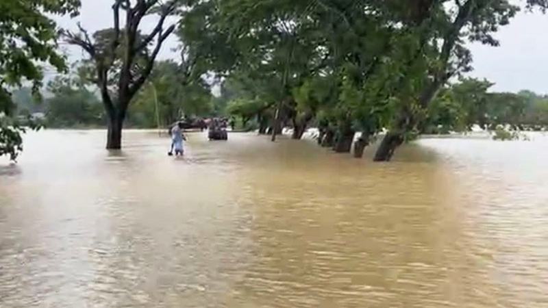 সাজেকে আটকা পড়েছে ৬ শতাধিক পর্যটক