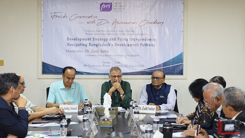 বর্তমান বৈশ্বিক পরিস্থিতিতে নীতি গ্রহণে সতর্ক হতে হবে বাংলাদেশকে