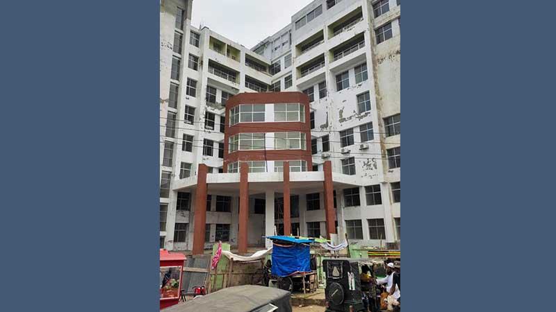 লিফট সংকটে পড়ে আছে ৪০ কোটি টাকার অবকাঠামো