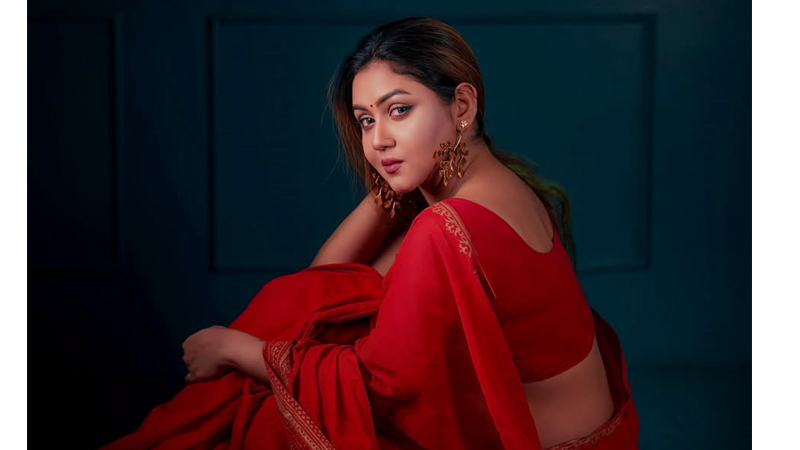 চরিত্রে বৈচিত্র্য চান নিশাত প্রিয়ম
