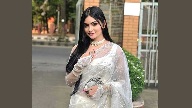 ‘প্রেশার কুকার’ নিয়ে বড় পর্দায় আসছেন মারিয়া শান্ত