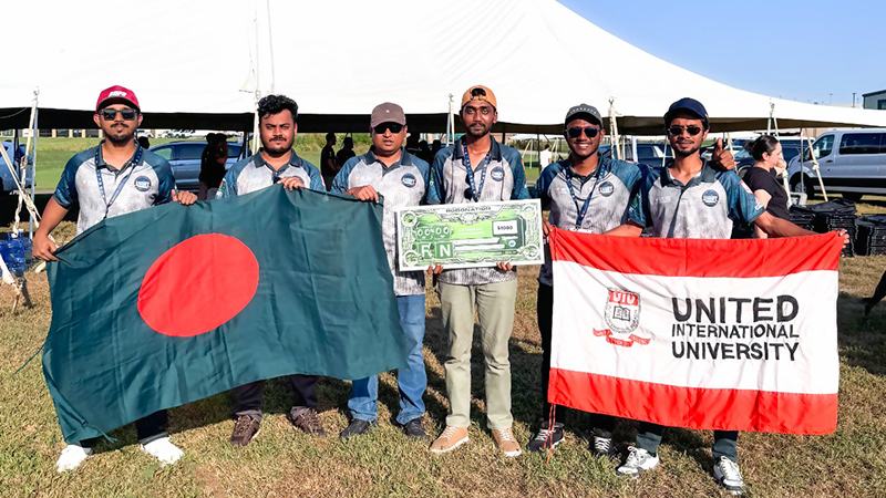 যুক্তরাষ্ট্রের এসইউএএস প্রতিযোগিতায় বিশ্বে চতুর্থ ইউআইইউ টিম