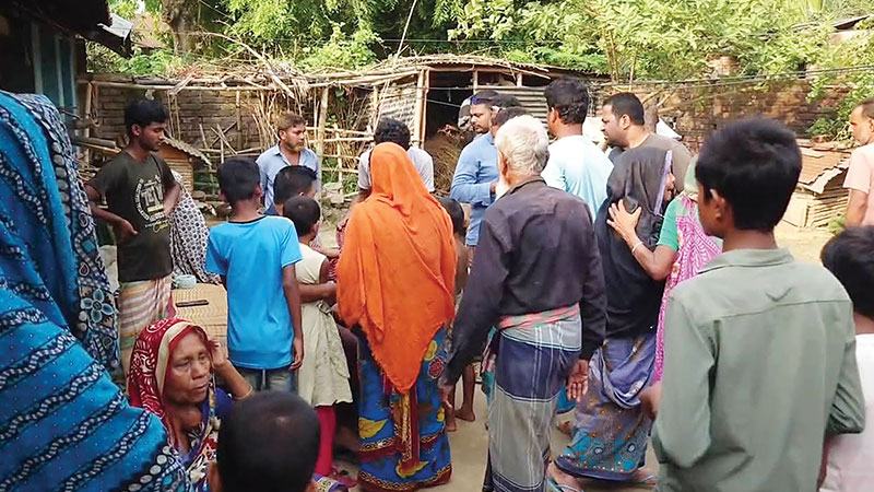 ঝিনাইদহে বিদ্যুৎস্পৃষ্টে স্বামী-স্ত্রীর মৃত্যু