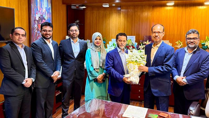 বিএসইসির চেয়ারম্যানের সঙ্গে লংকাবাংলা ক্যাপিটাল মার্কেটের এমডির সৌজন্য সাক্ষাৎ