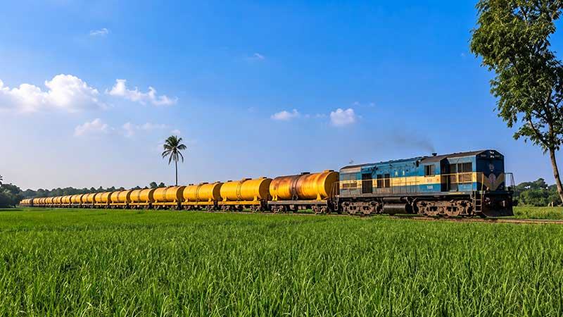 মাসে চাহিদা ৫৮ ট্রেনের, পাঁচ মাসে চলেছে ৪৫টি