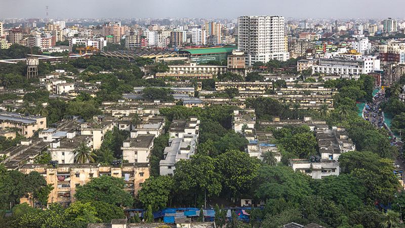 ‘জরাজীর্ণ’ সরকারি কলোনিতে বেড়ে উঠছে কিশোর অপরাধী থেকে শীর্ষ সন্ত্রাসী