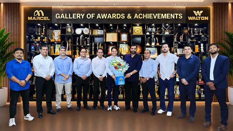 ওয়ালটন করপোরেট অফিস পরিদর্শনে তামিম ইকবাল