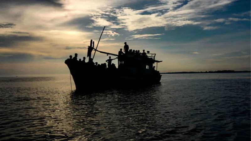 মিয়ানমারের উপকূলে দুই নৌকাডুবি, ৫ শতাধিক রোহিঙ্গার প্রাণহানির আশঙ্কা জাতিসংঘের