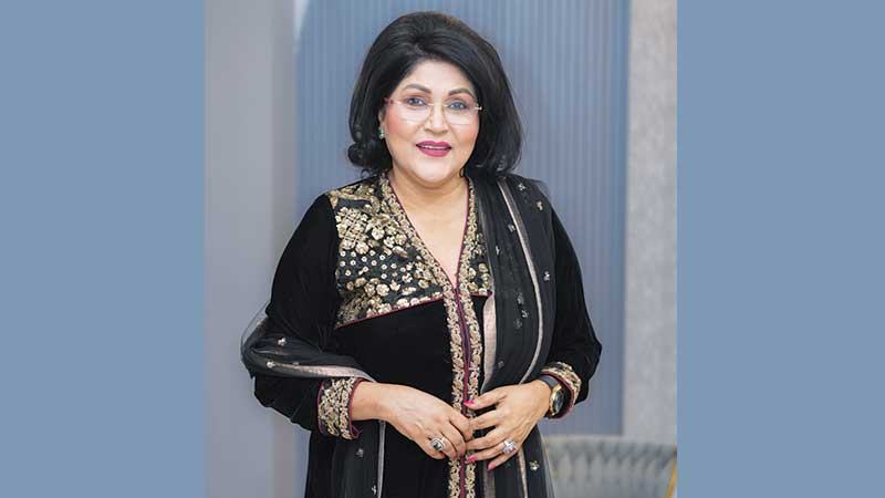 স্টেজ শোয় দর্শক মাতাবেন রিজিয়া পারভীন